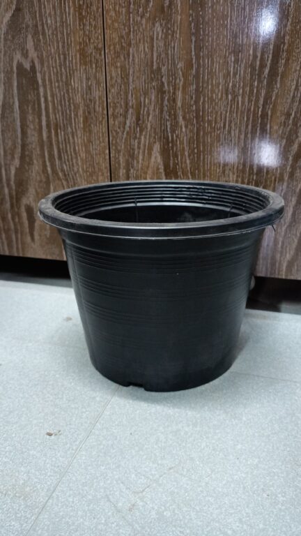 Black Pots 10X8 Inch