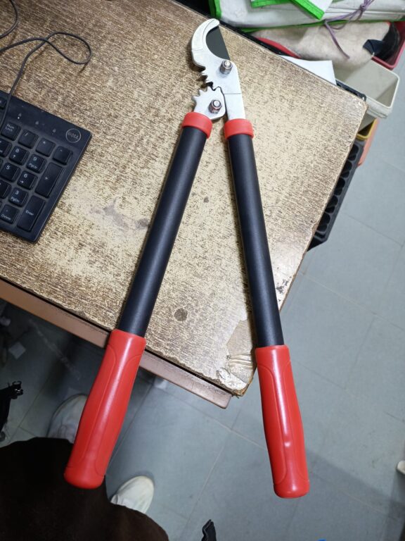 Small Gear Locking Garden Looper